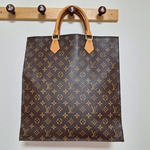 Louis vuitton monogram - louis,