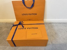 LV Louis Vuitton intermediario